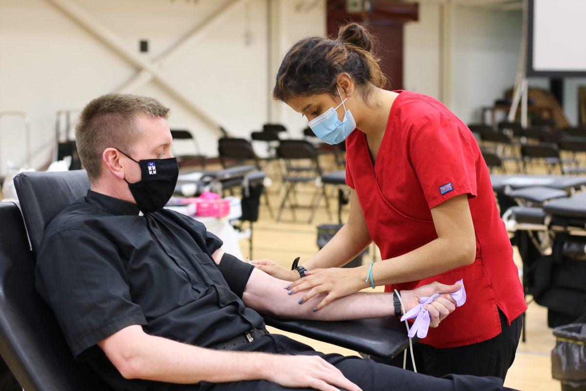 Benedictine College students receive free antibody test at blood drive