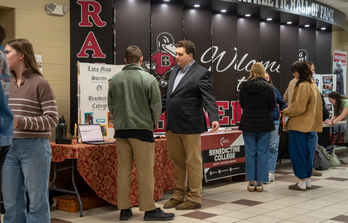 Students attend the SGA club fair.